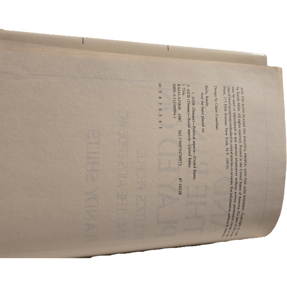 And the band played on by Randy Shilts 0312009941 St. Martin's press - Picture 8 of 9